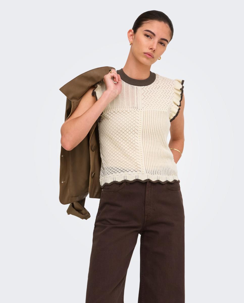 Imagen 0 de Top de mujer de punto volante Beige