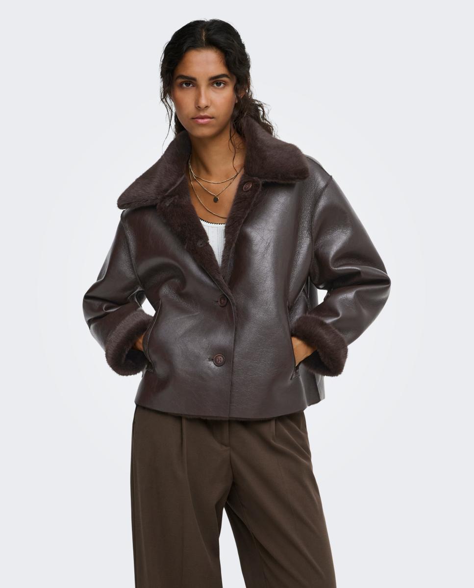 Imagen 0 de Chaqueta de mujer reversible con cuello solapa Marrón oscuro