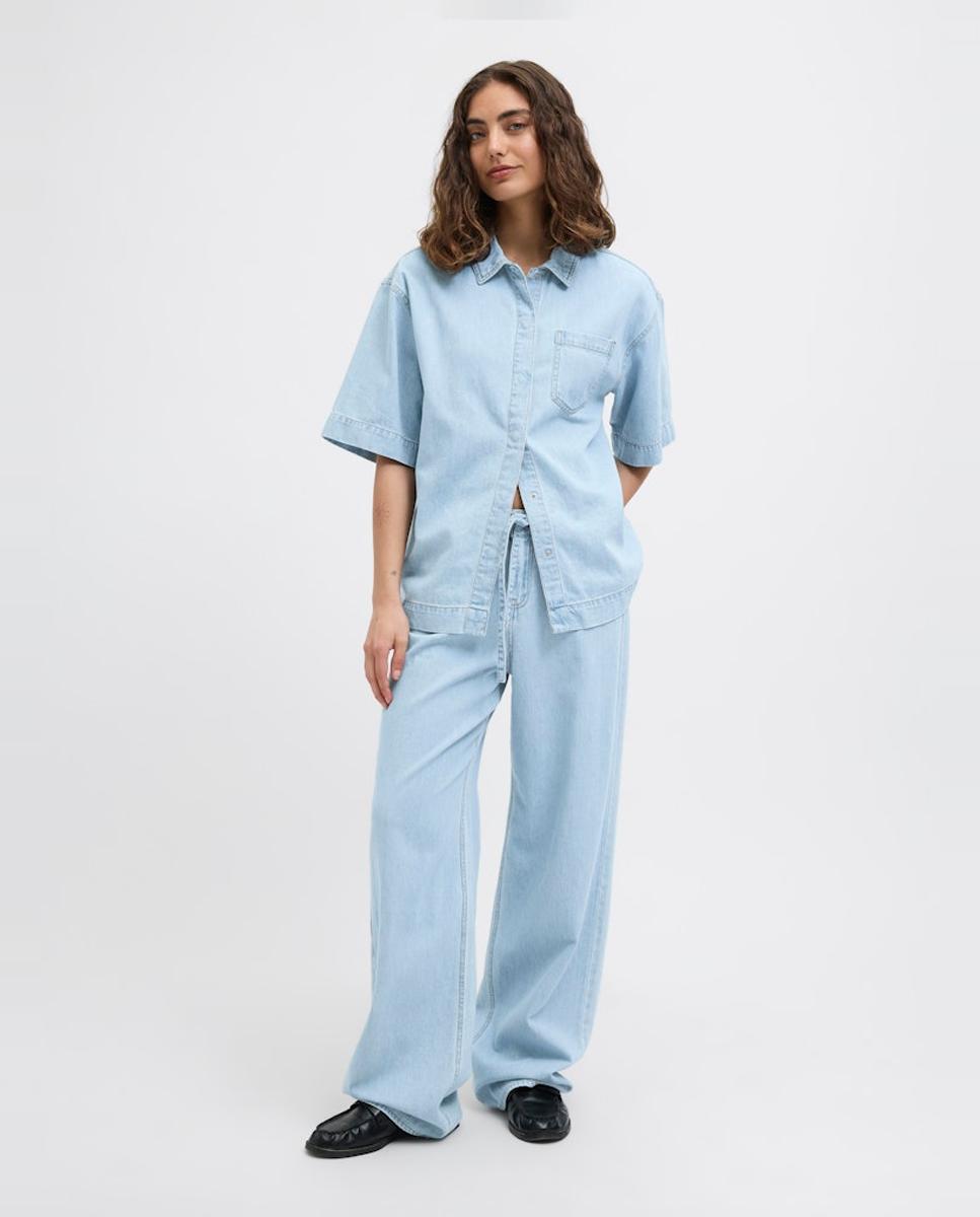 Jeans Wide Leg com Cintura Média Azul-claro-3