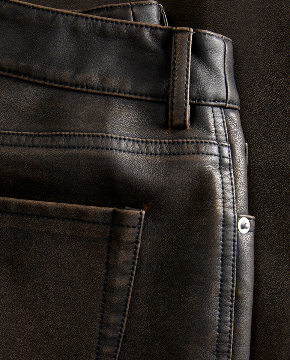 Calças com Efeito de Pele Castanho-7