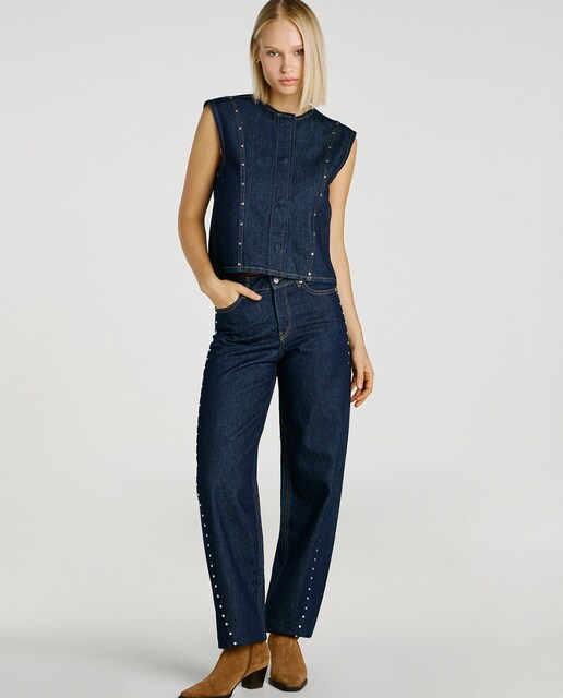 Vaqueros barrel de mujer con tachas