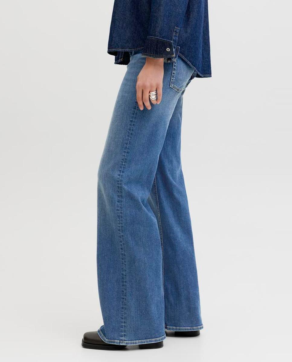 Jeans Flare com Cintura Média Azul-4