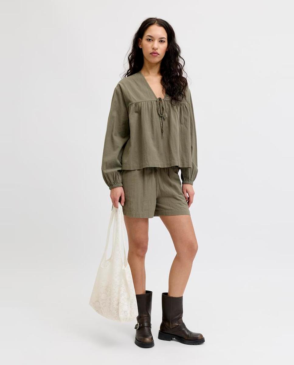 Jack & Jones - Short de mujer loose fit con cintura elástica.