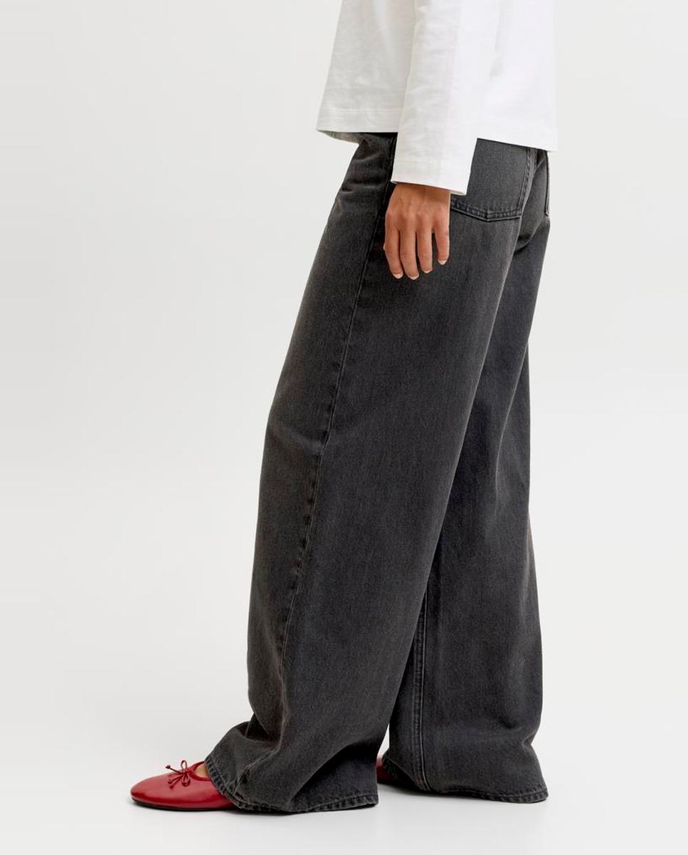 Jeans Oslo Largas com Cintura Média Preto-4