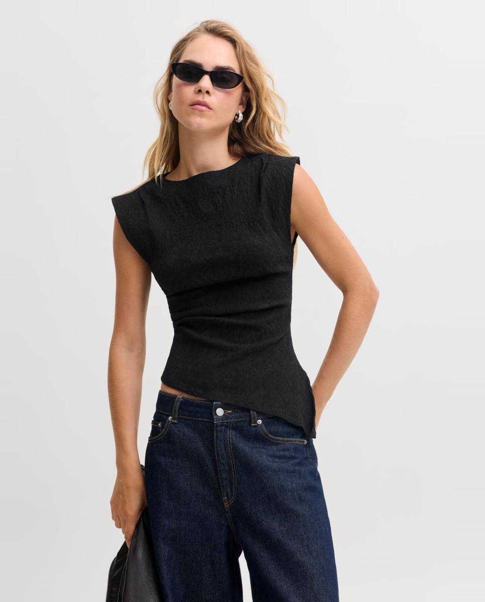 Imagen 1 de Top de mujer Negro