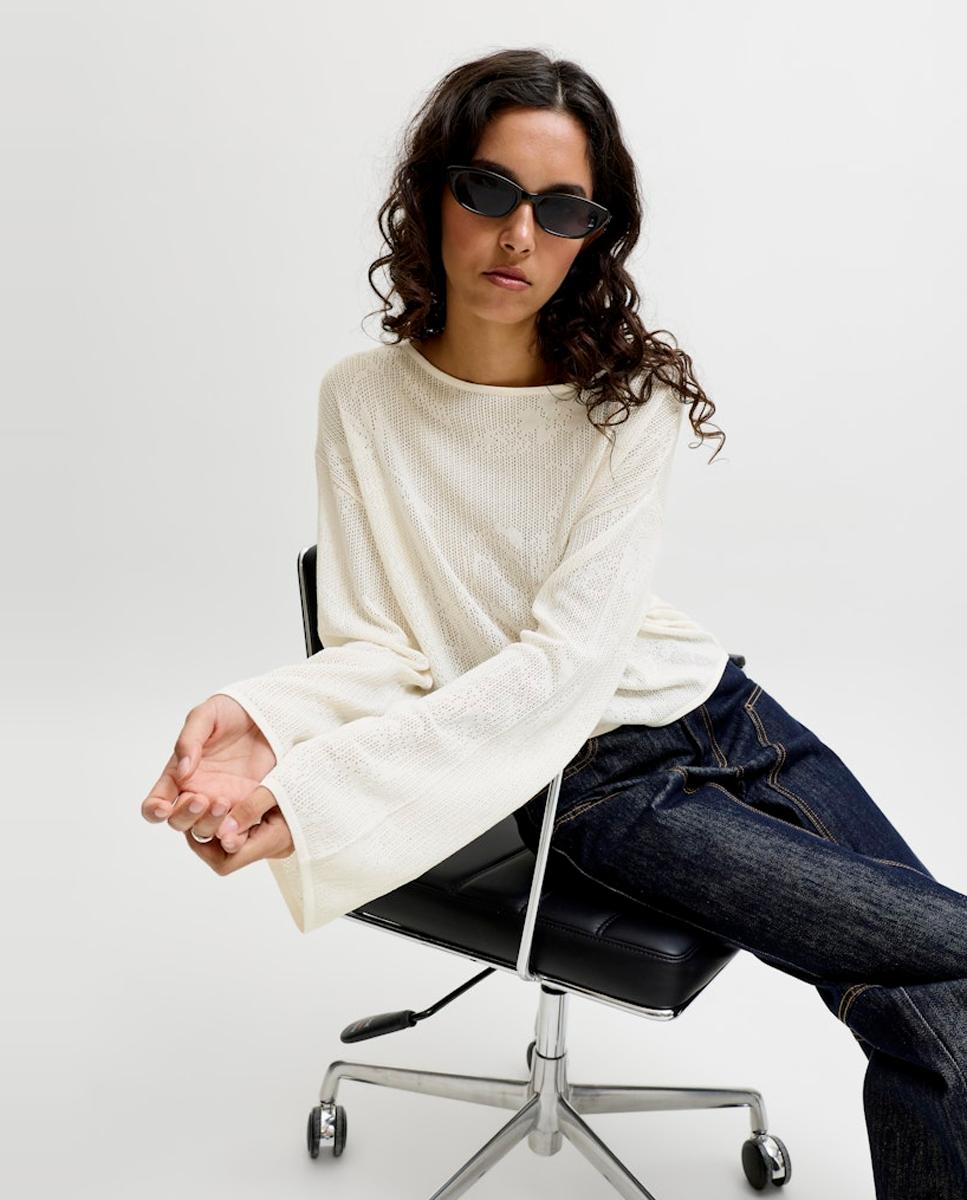 Camisola de malha com decote à barco Creme-4