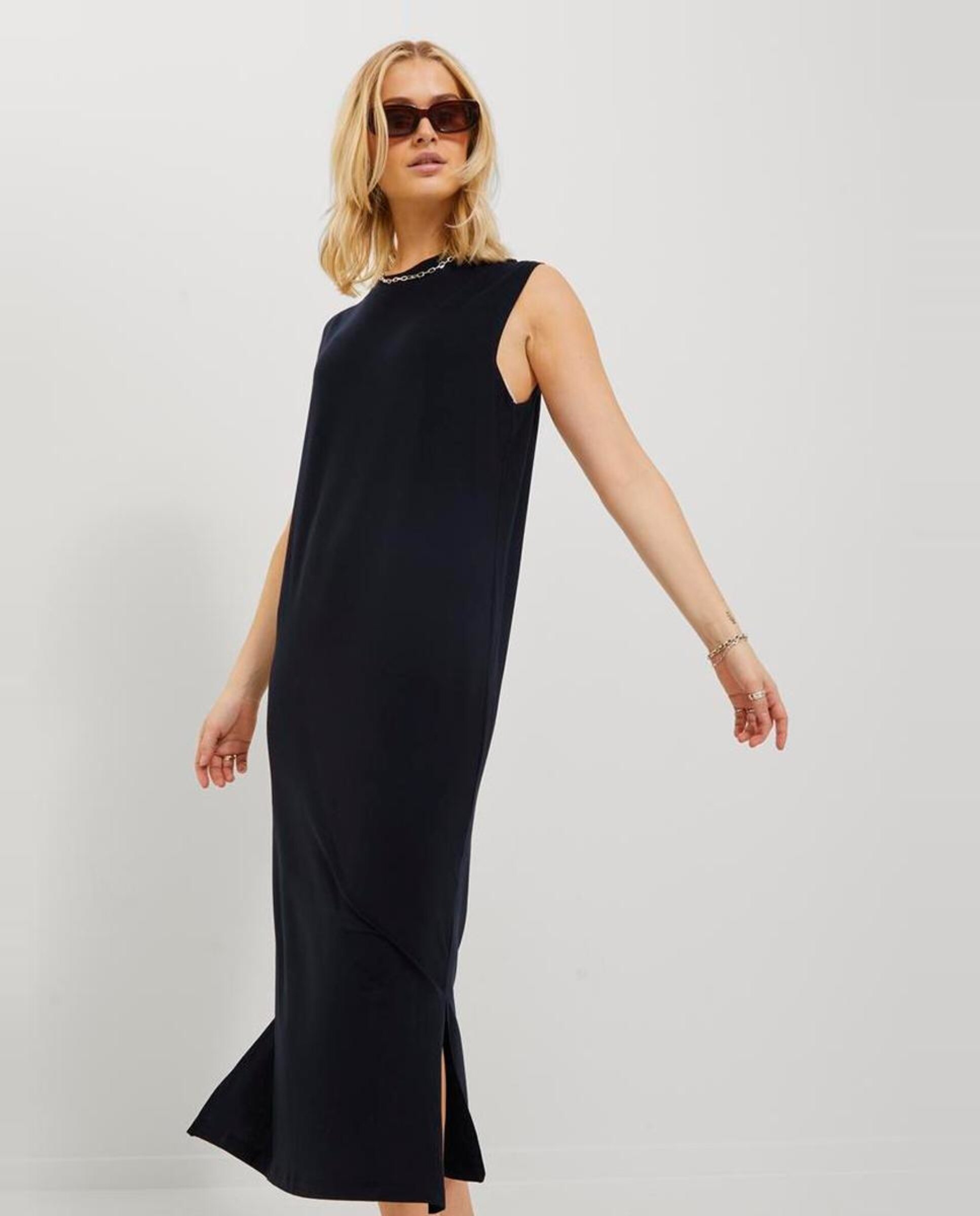 Vestido midi liso Preto-1