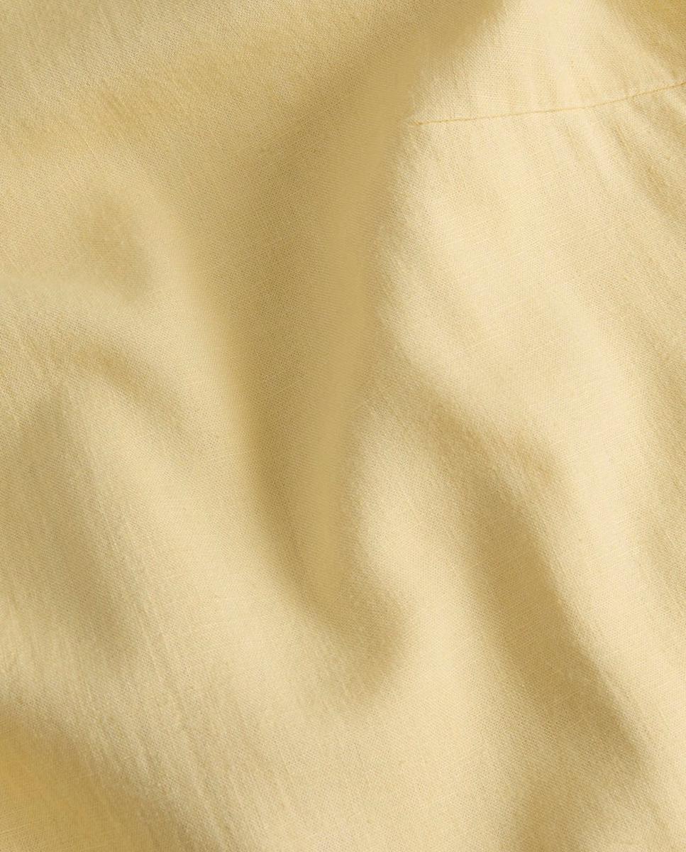 Vestido Curto em Tecido Ligeiro sem Mangas Amarelo-7