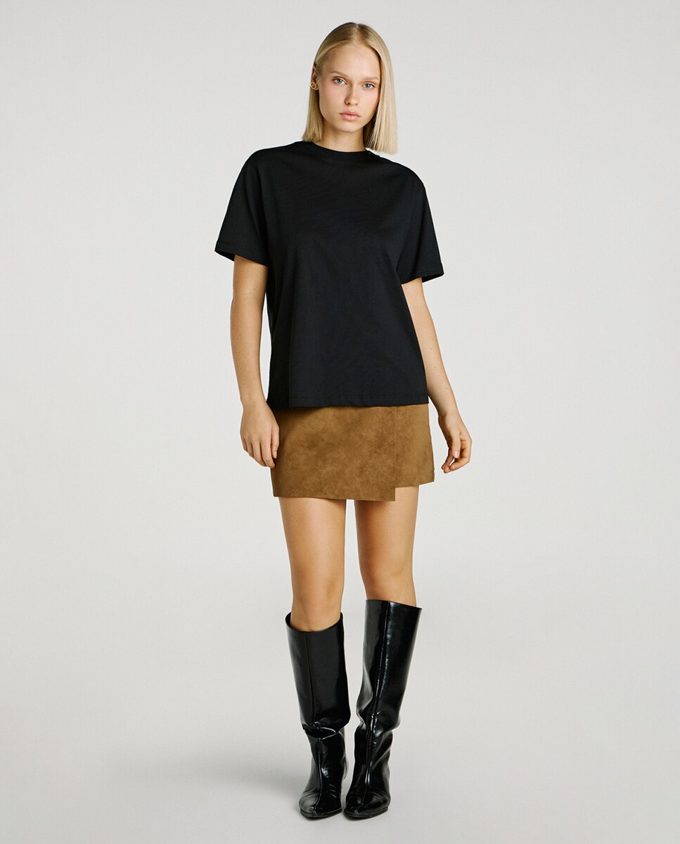 T-shirt com Detalhe de Franjas Preto-3