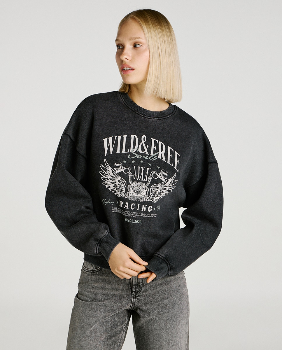 Sweatshirt com Estampado à Frente Preto-1