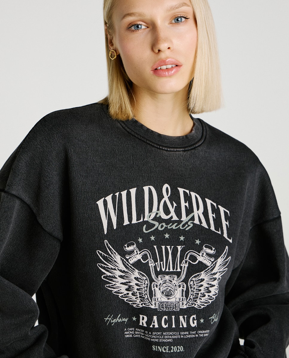 Sweatshirt com Estampado à Frente Preto-3