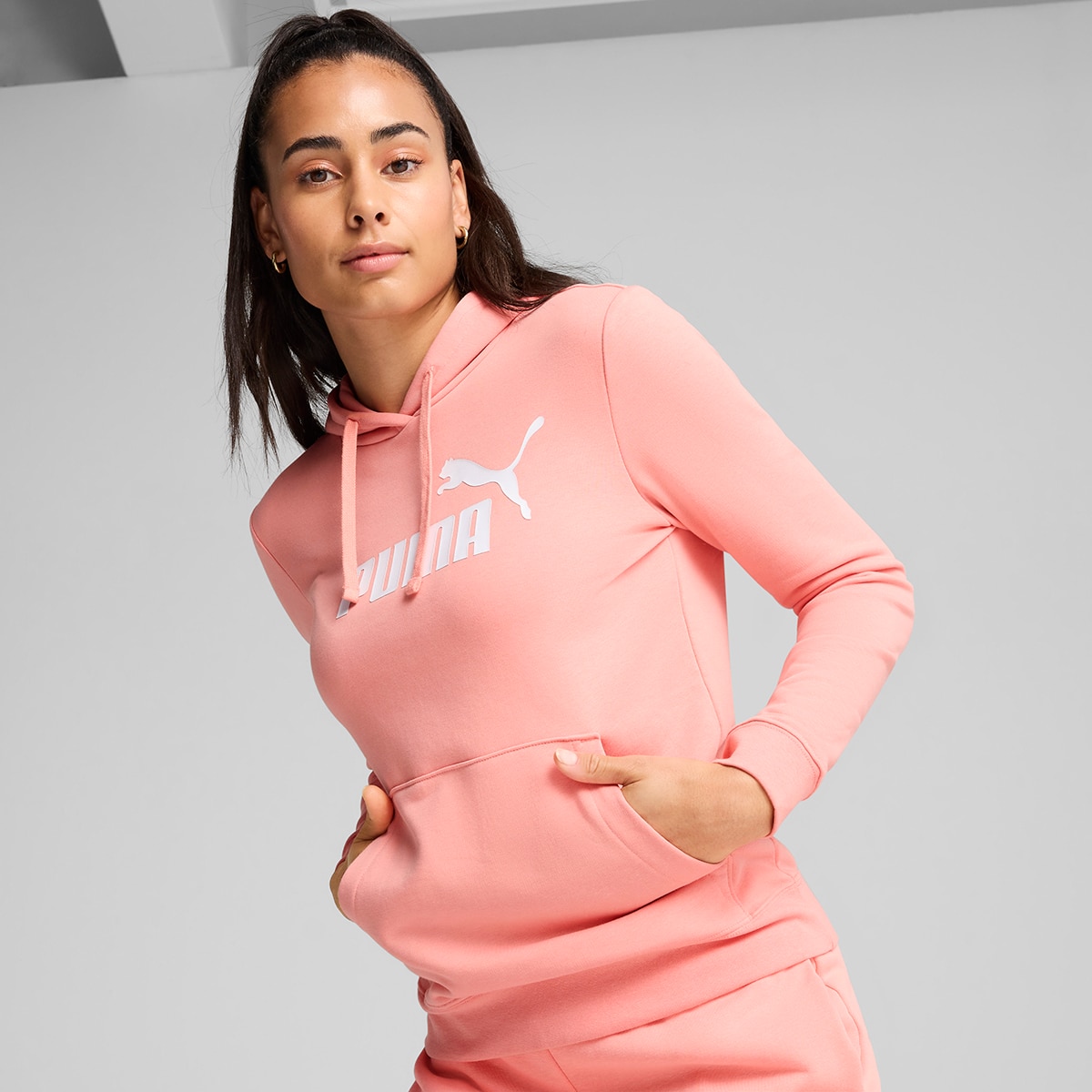 Imagem 0 de Sweatshirt de Mulher ESS No. 1 Logo Hoodie TR (s)