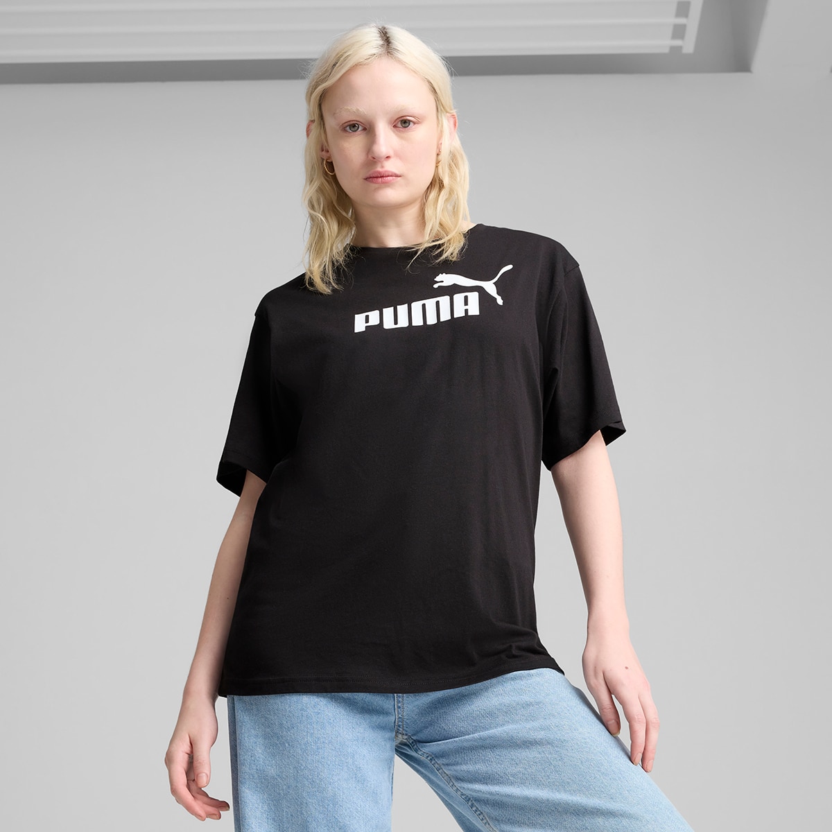 T-shirt de Mulher ESS No. 1 Logo Relaxed Tee Preto-1