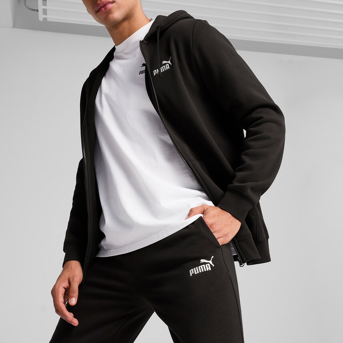 Calças de Homem ESS No. 1 Logo Slim Sweatpants TR cl Preto-4