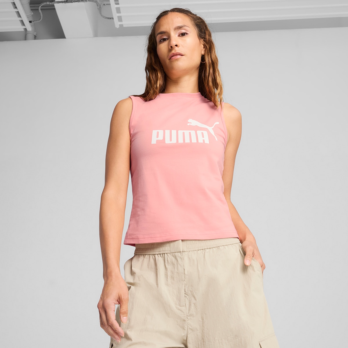 Imagem 0 de T-shirt sem Mangas de Mulher ESS No. 1 Logo Slim Tank
