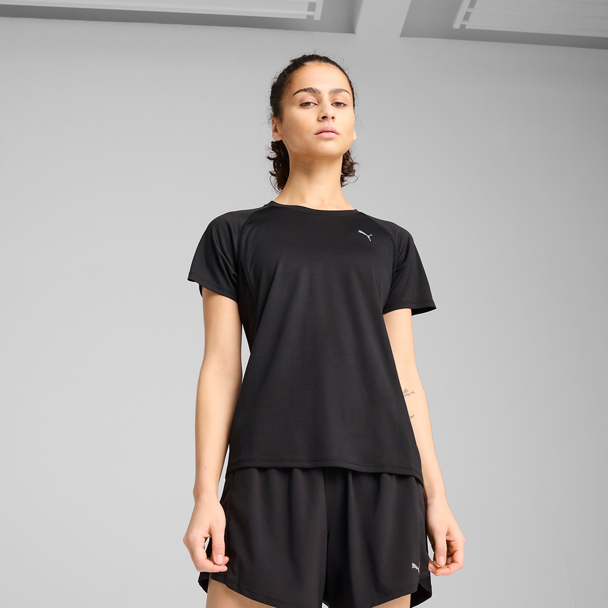 T-shirt de Mulher W Run Velocity Tee (Poly) Preto-1