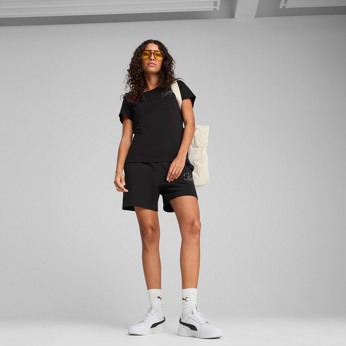 Calções de Mulher ESS Script High-Waist Shorts 5" Preto-3