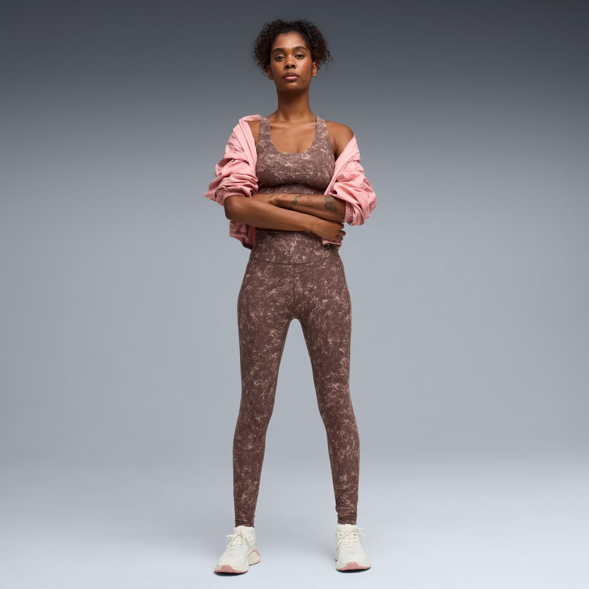Top de Training de Mulher Cloudspun Mid Castanho-3
