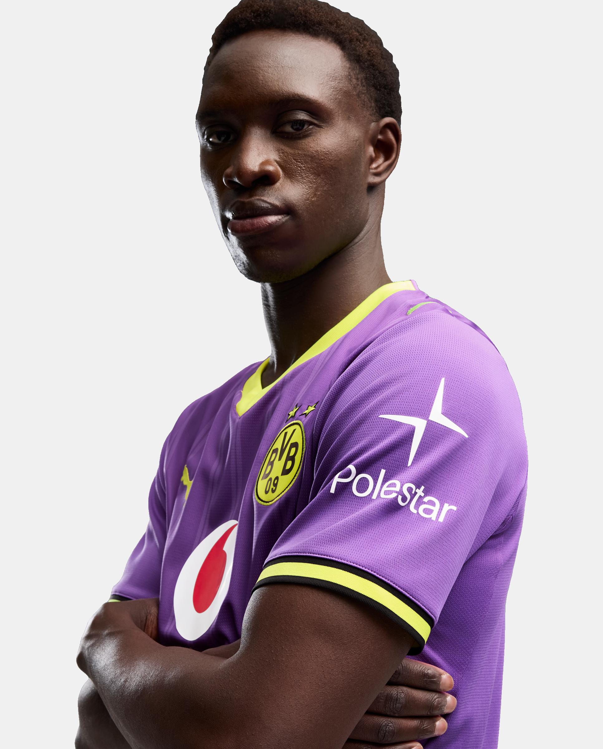 T-shirt Réplicas Outros Clubes de Futebol de Homem BVB Third Jersey Replica Roxo-3