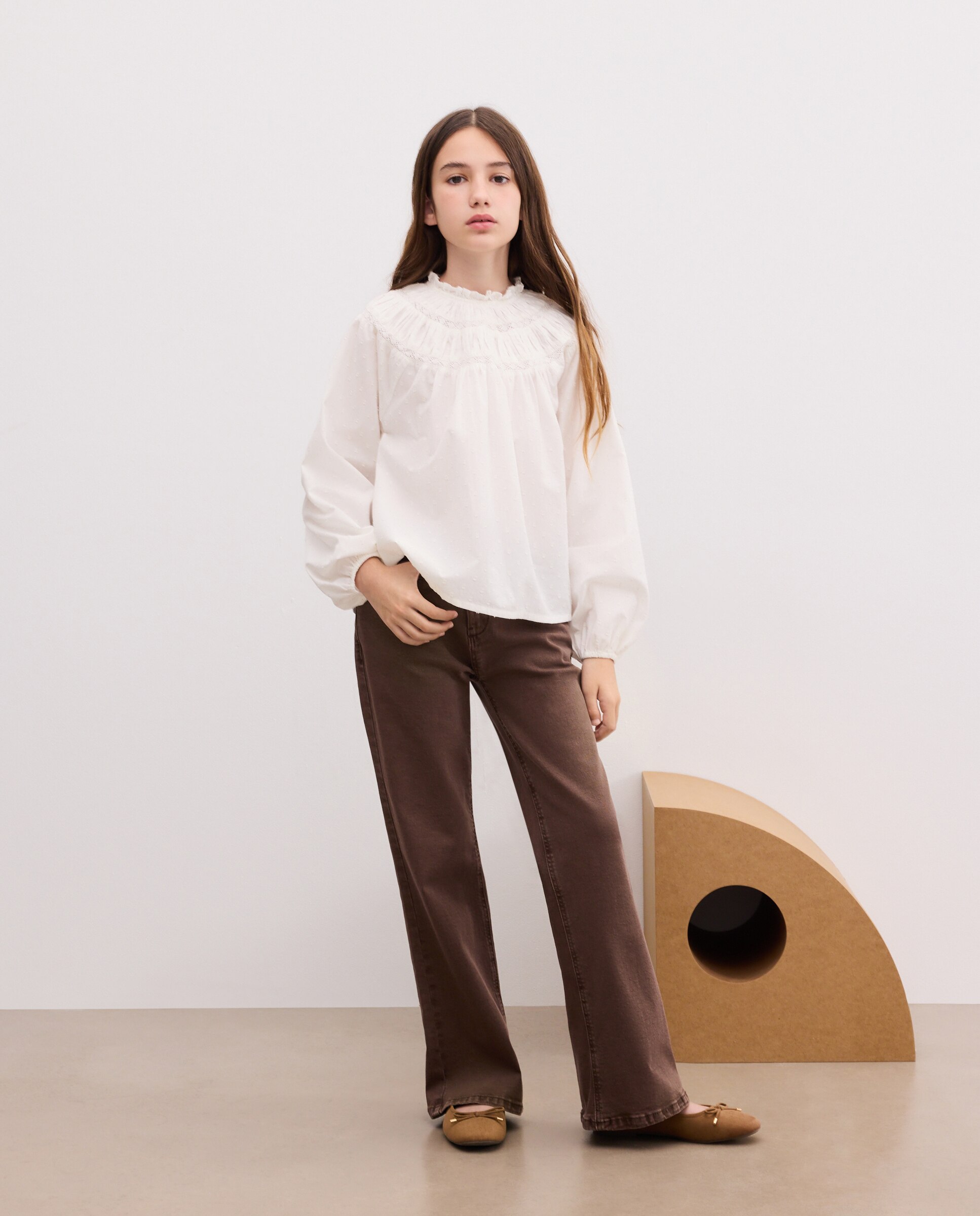 Blusa romántica manga larga canesú redondo con puntillas en dobby con lurex de niña - Kids El Corte Inglés - Blanco Blanco-2