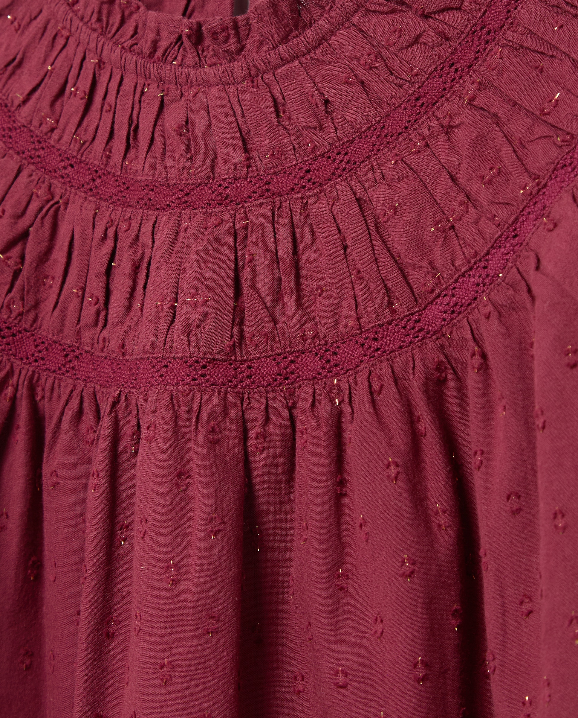 Blusa Romântica de Manga Comprida com Peitilho Redondo com Rendas em Dobby com Fio Metalizado Bordeaux-5