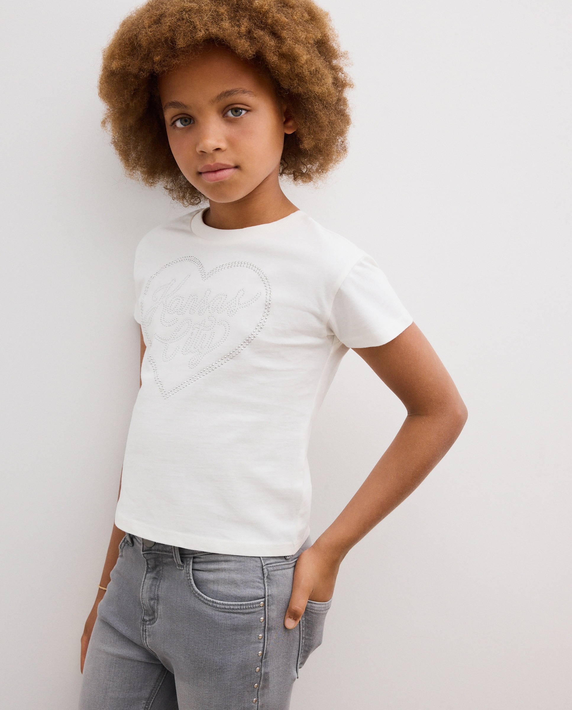 Camiseta de niña manga corta con posicional hot fix fantasía - Kids El Corte Inglés - Blanco roto Blanco roto-1