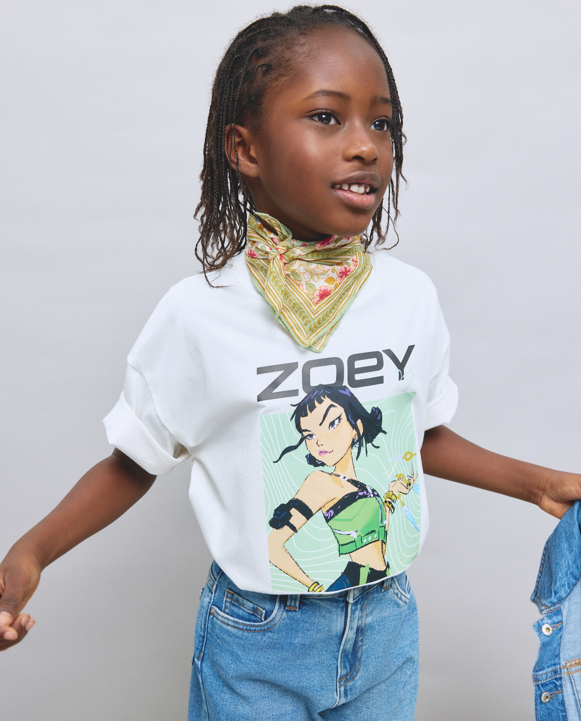 Imagem 0 de T-shirt de Manga Curta KPOP com Estampado Posicional no Peito "Zoey"