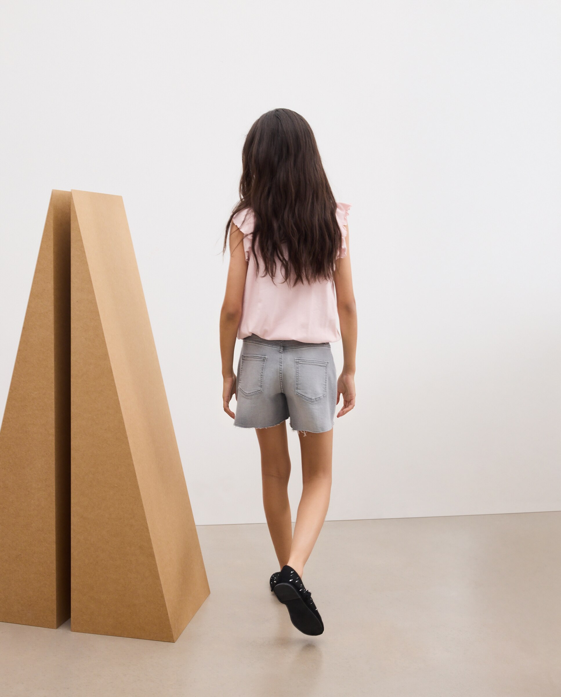 T-shirt sem Mangas Romântica com Smock na Gola e Recolhida com Elástico na Parte Inferior 200 Rosa-3
