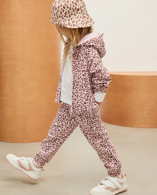 Imagem 0 de Conjunto com Sweatshirt Aberta e Calças com Animal Print