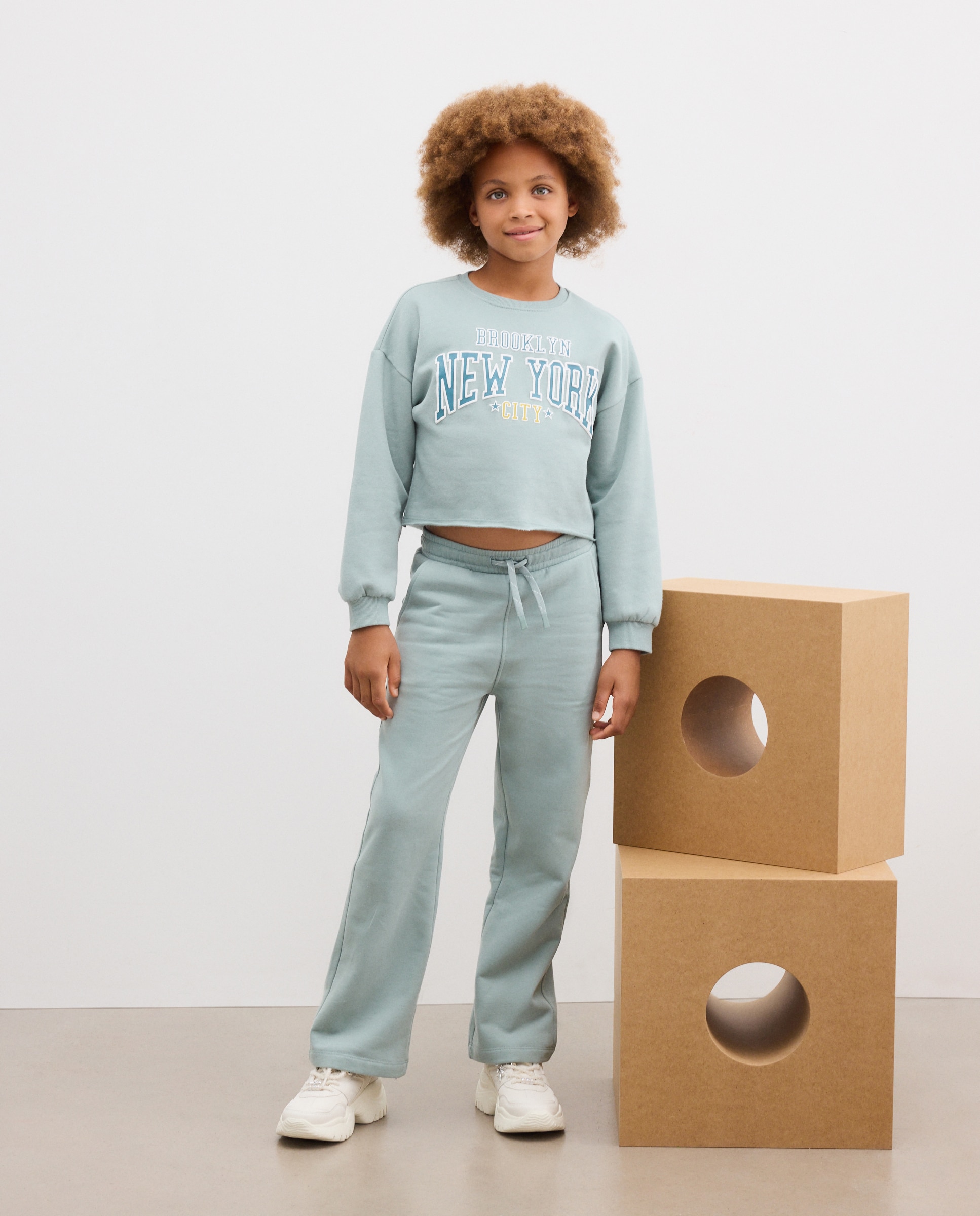 Conjunto de Felpa com Calças Largas e Sweatshirt Fechada com Estampado Posicional de Criança Kids El Corte Inglés Verde-2