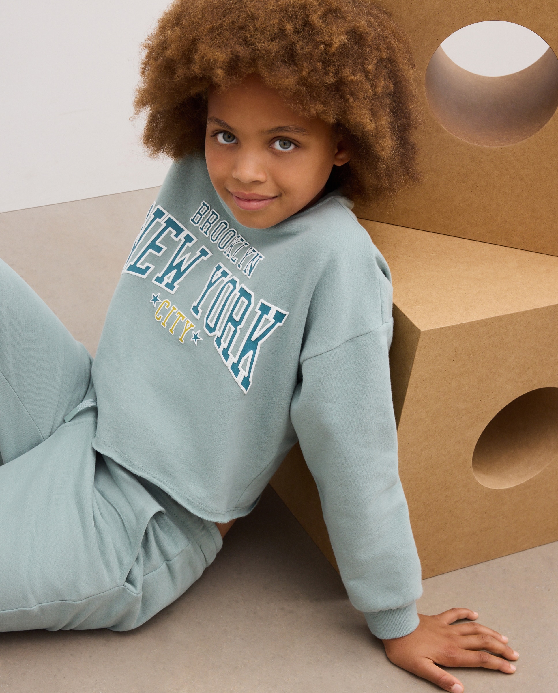 Conjunto de Felpa com Calças Largas e Sweatshirt Fechada com Estampado Posicional de Criança Kids El Corte Inglés Verde-3