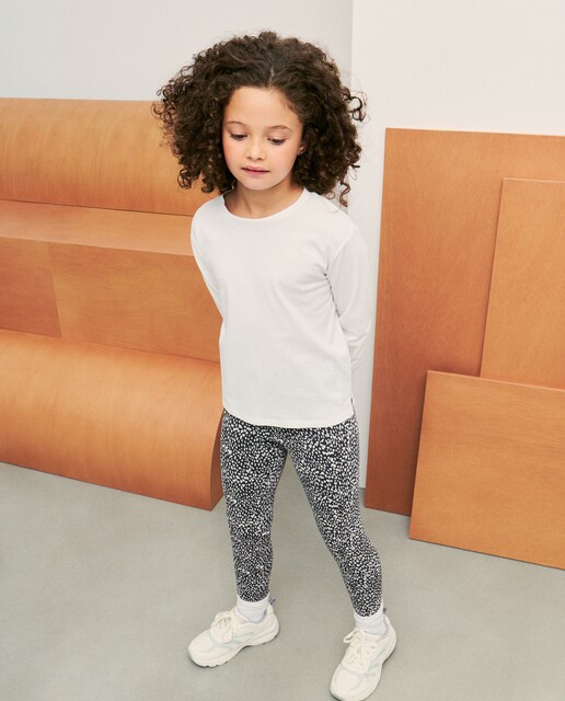 Imagen 0 de Leggins ligero all over print de niña