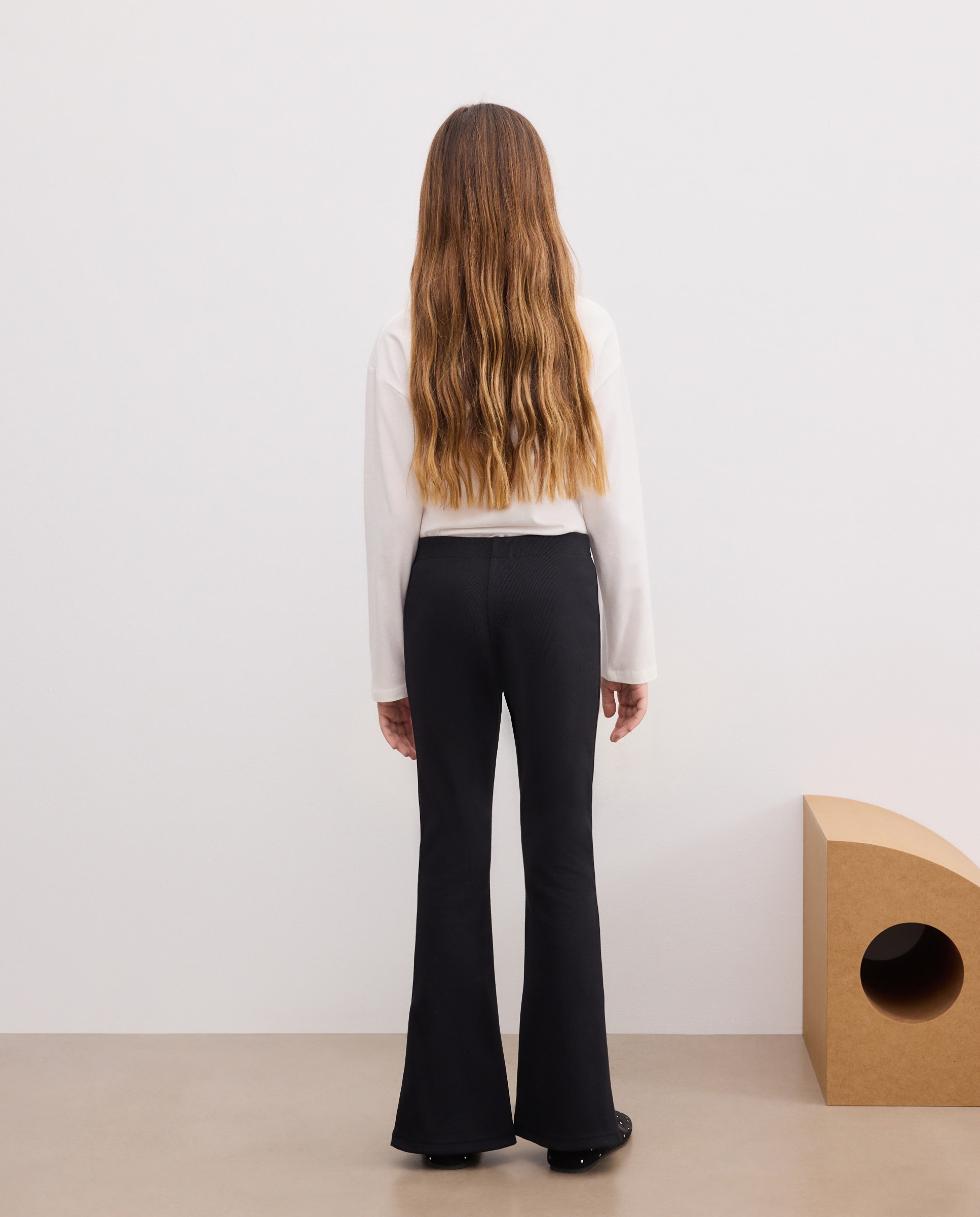 Leggings Flare Caneladas com Aberturas nas Bainhas Preto-3