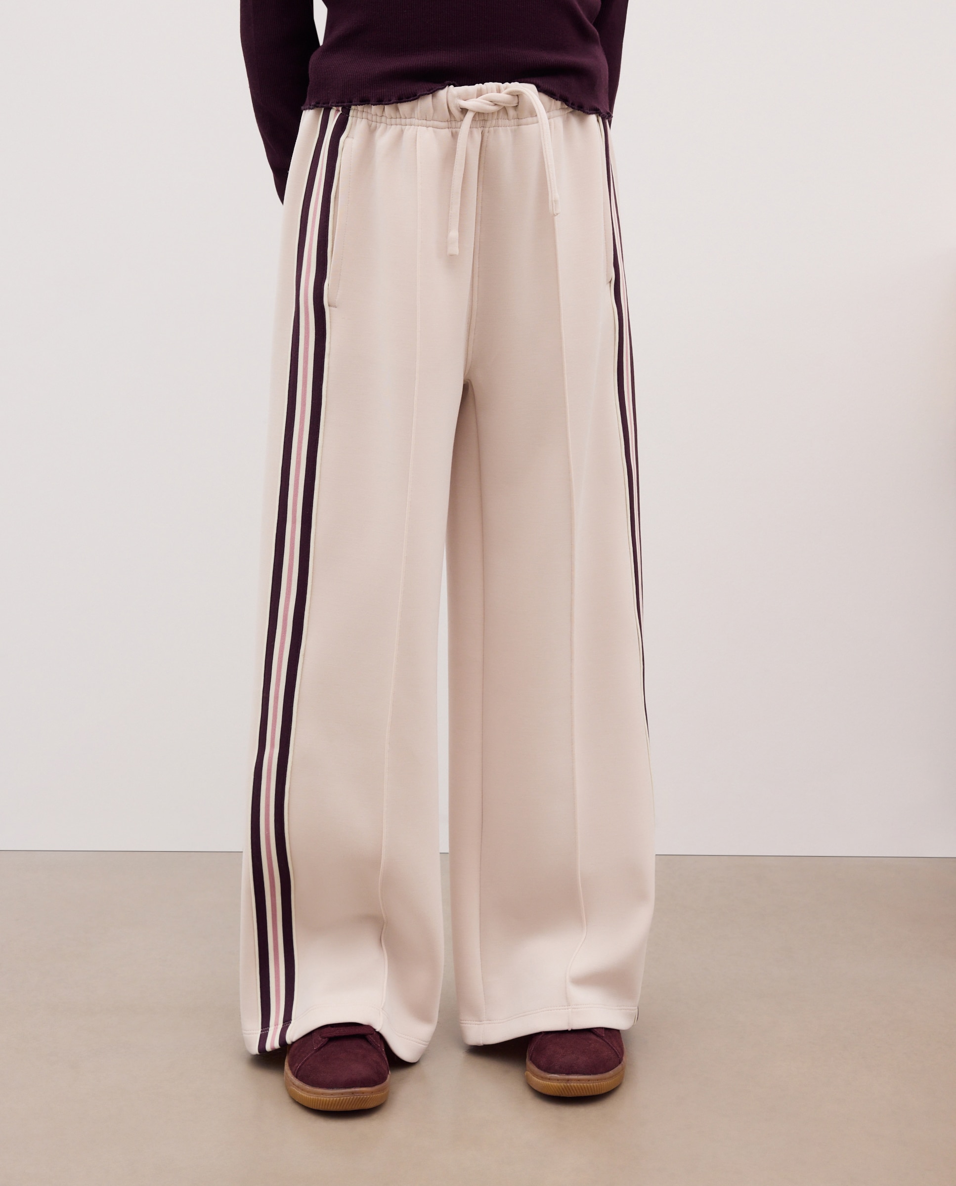 Pantalón deporte modal wide leg con tape deportivo lateral de niña - Kids El Corte Inglés - 850 Piedra 850 Piedra-2