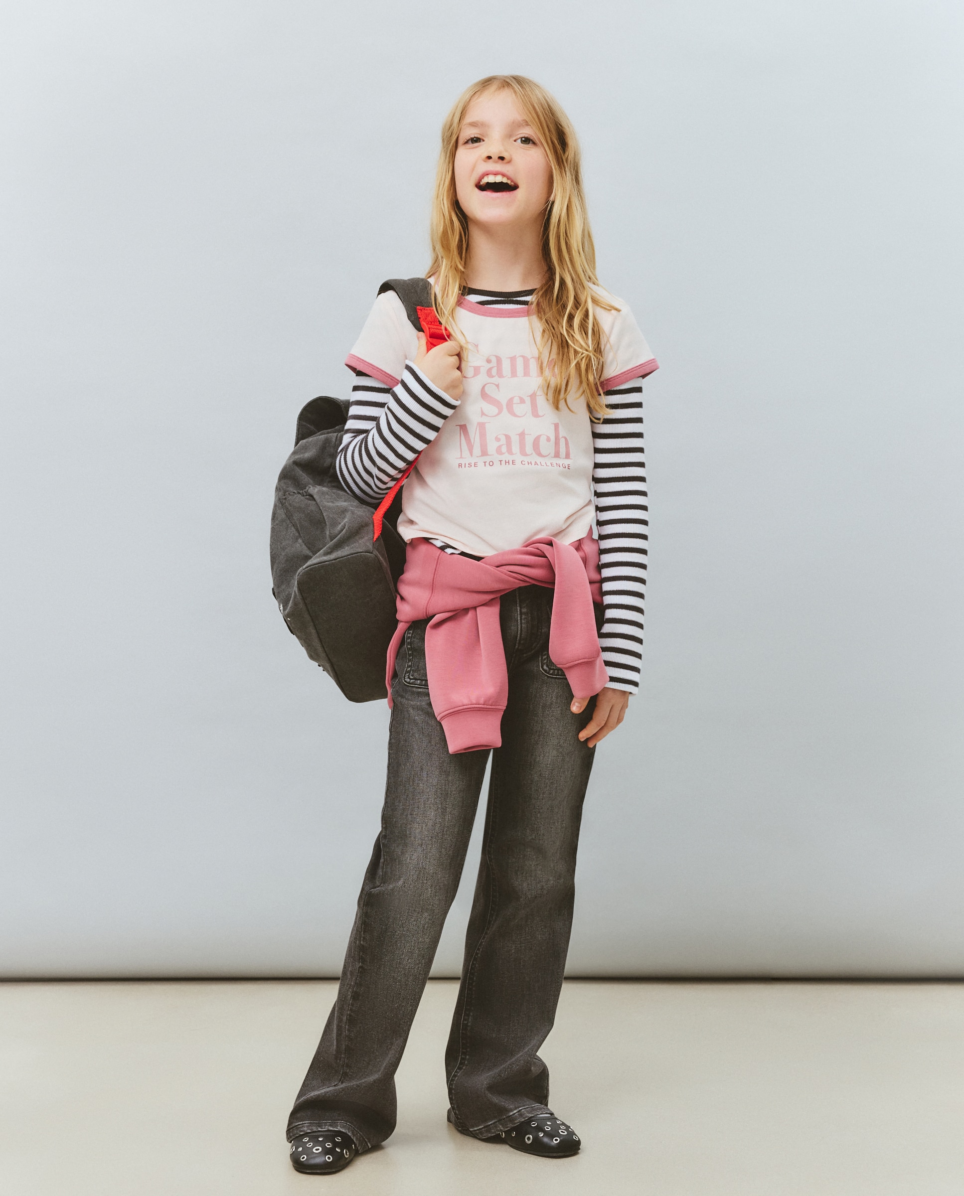 Imagem 0 de Jeans Flare com Bolsos à Frente e Botões à Vista
