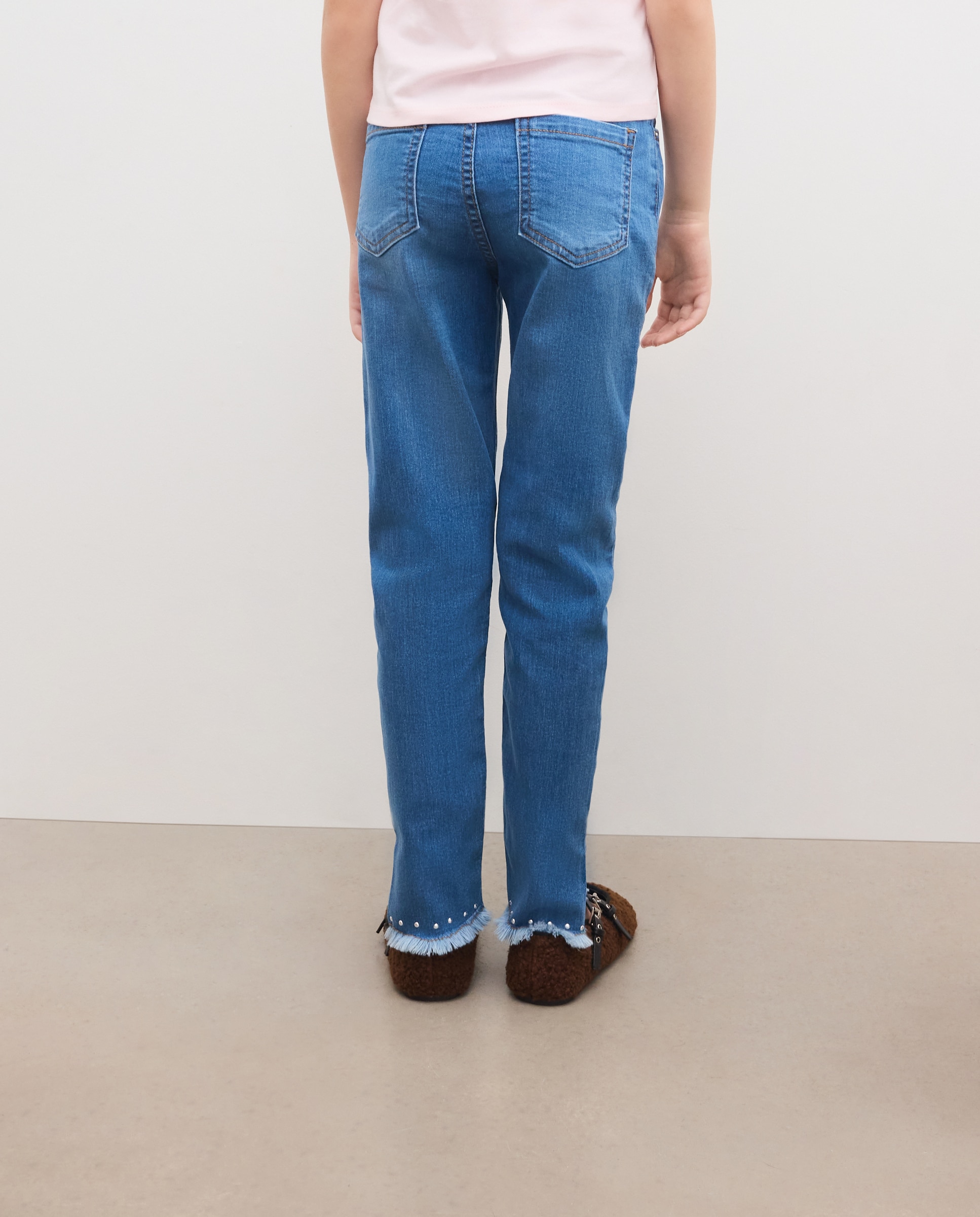 Pantalón denim slim fit con abertura en bajo y detalla de tachas de niña - Kids El Corte Inglés - Azul pálido Azul pálido-3