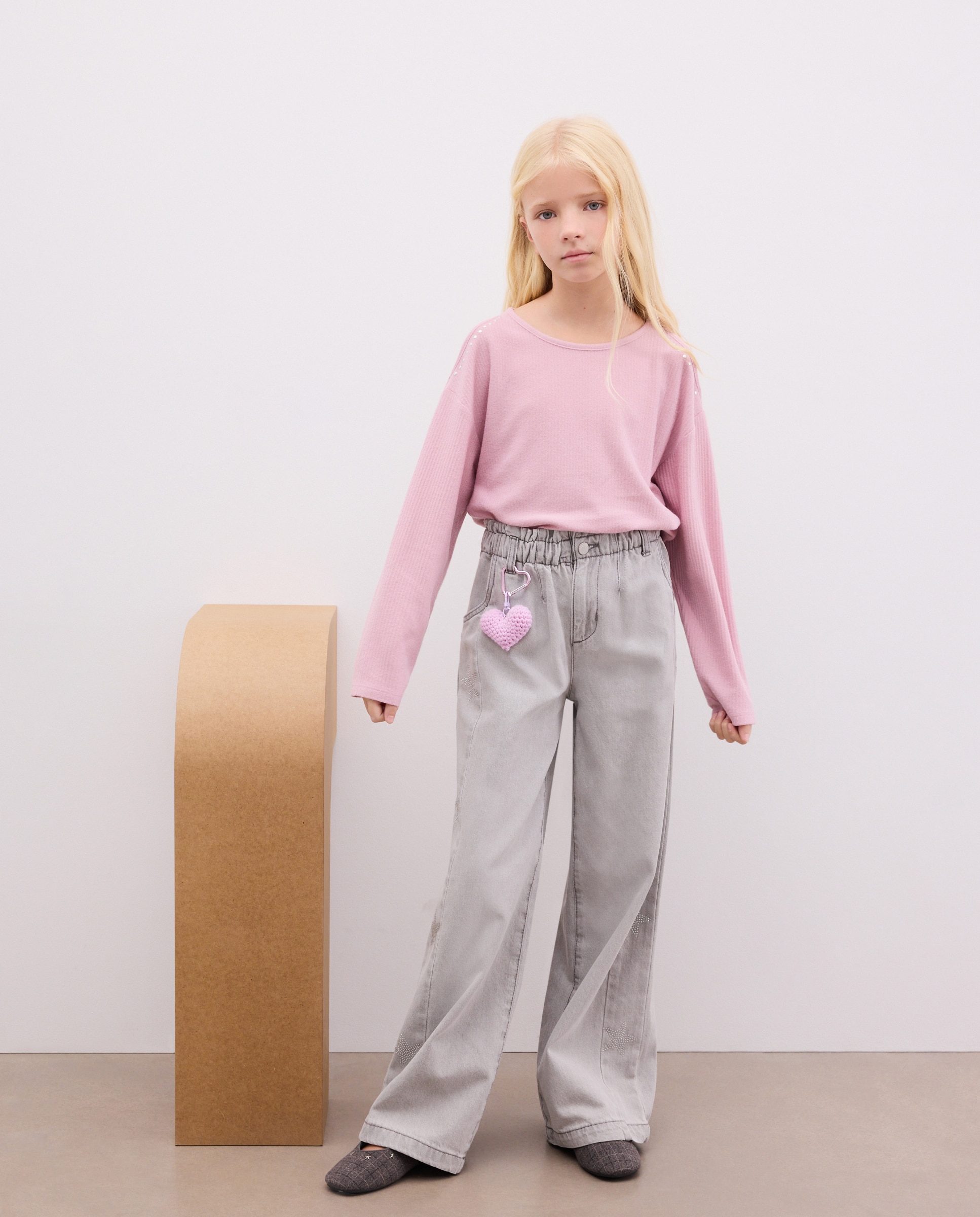 Imagen 0 de Pantalón denim fantasía laterales en glitter de niña wide leg Gris