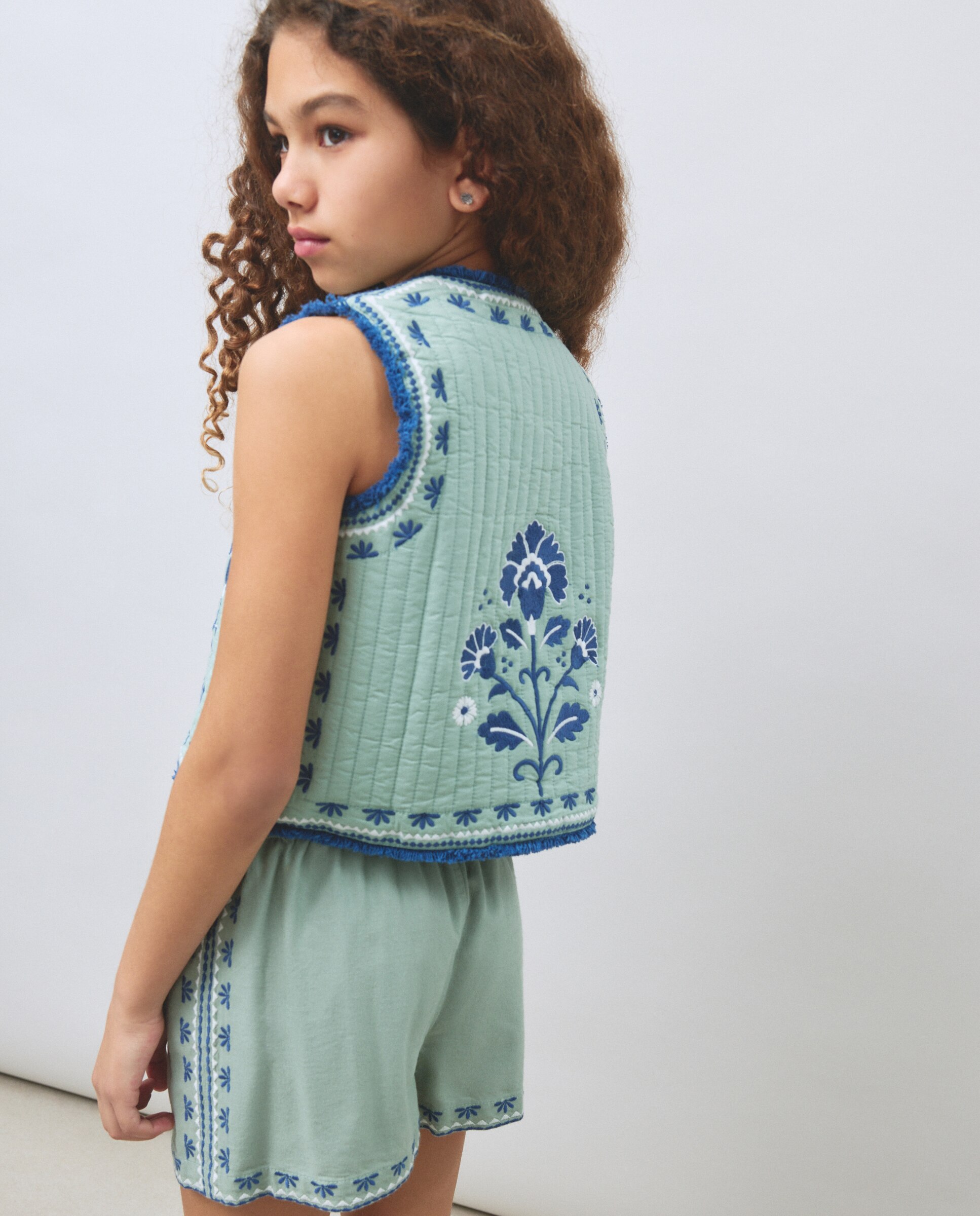 Colete com Bordado Floral Kids El Corte Inglés Verde-3