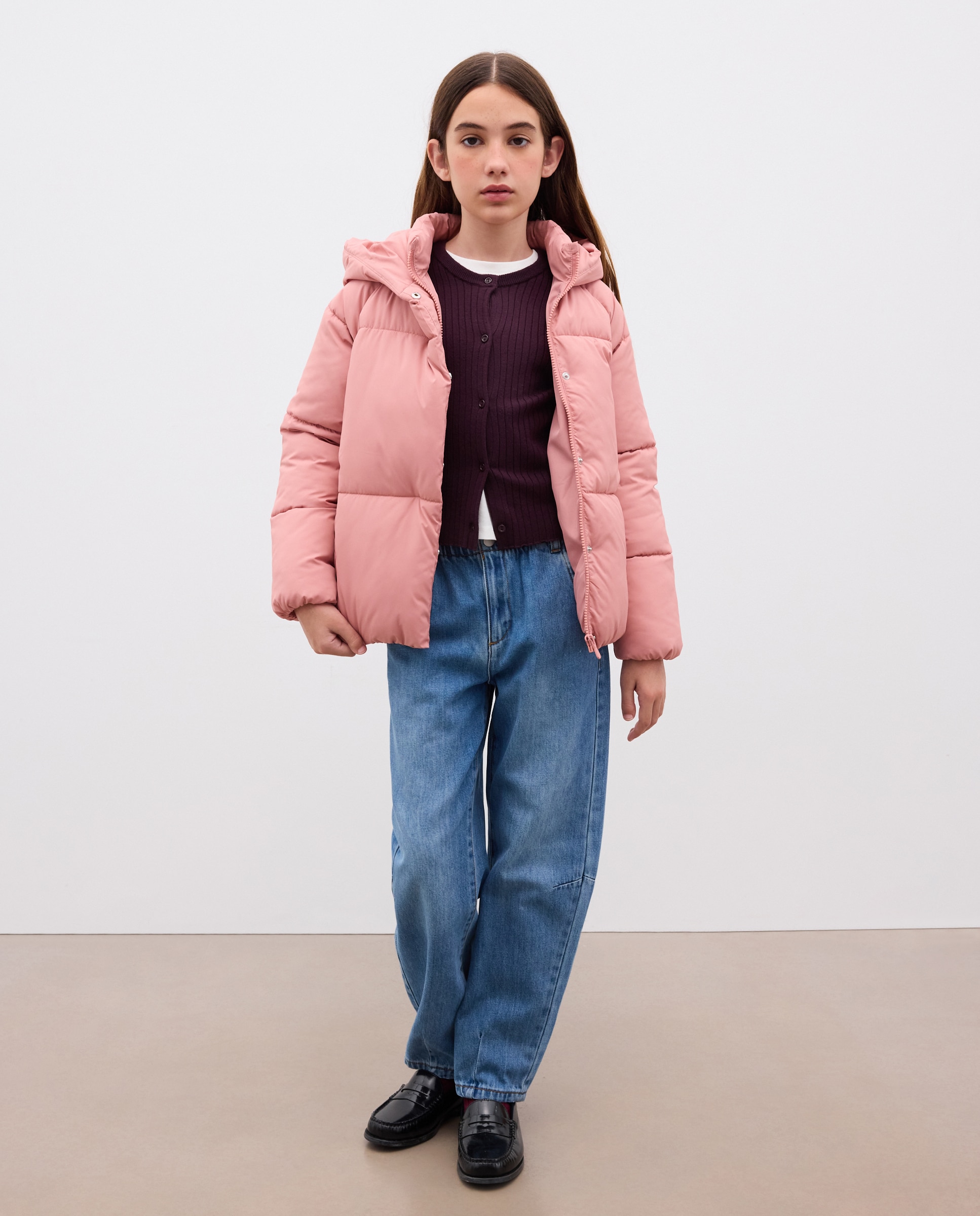 Imagen 0 de Parka básica lisa tipo plumifero de niña Ciruela