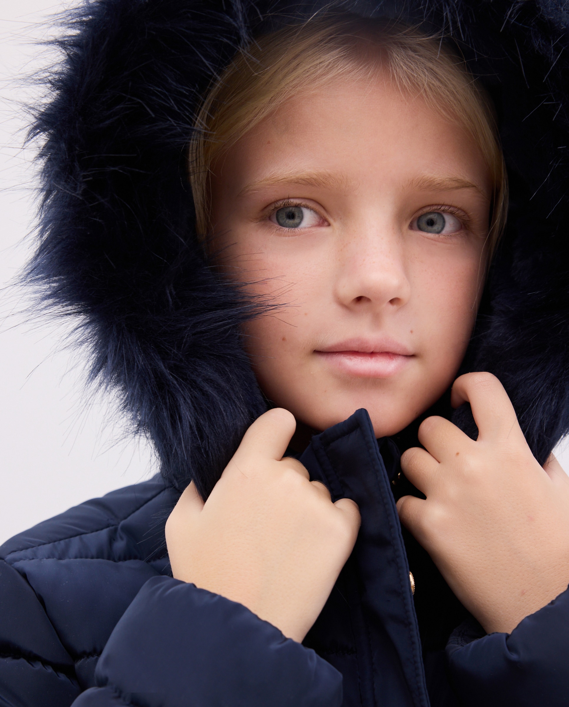 Imagen 3 de Parka corta lisa de niña - Kids El Corte Inglés - Azul marino Azul marino