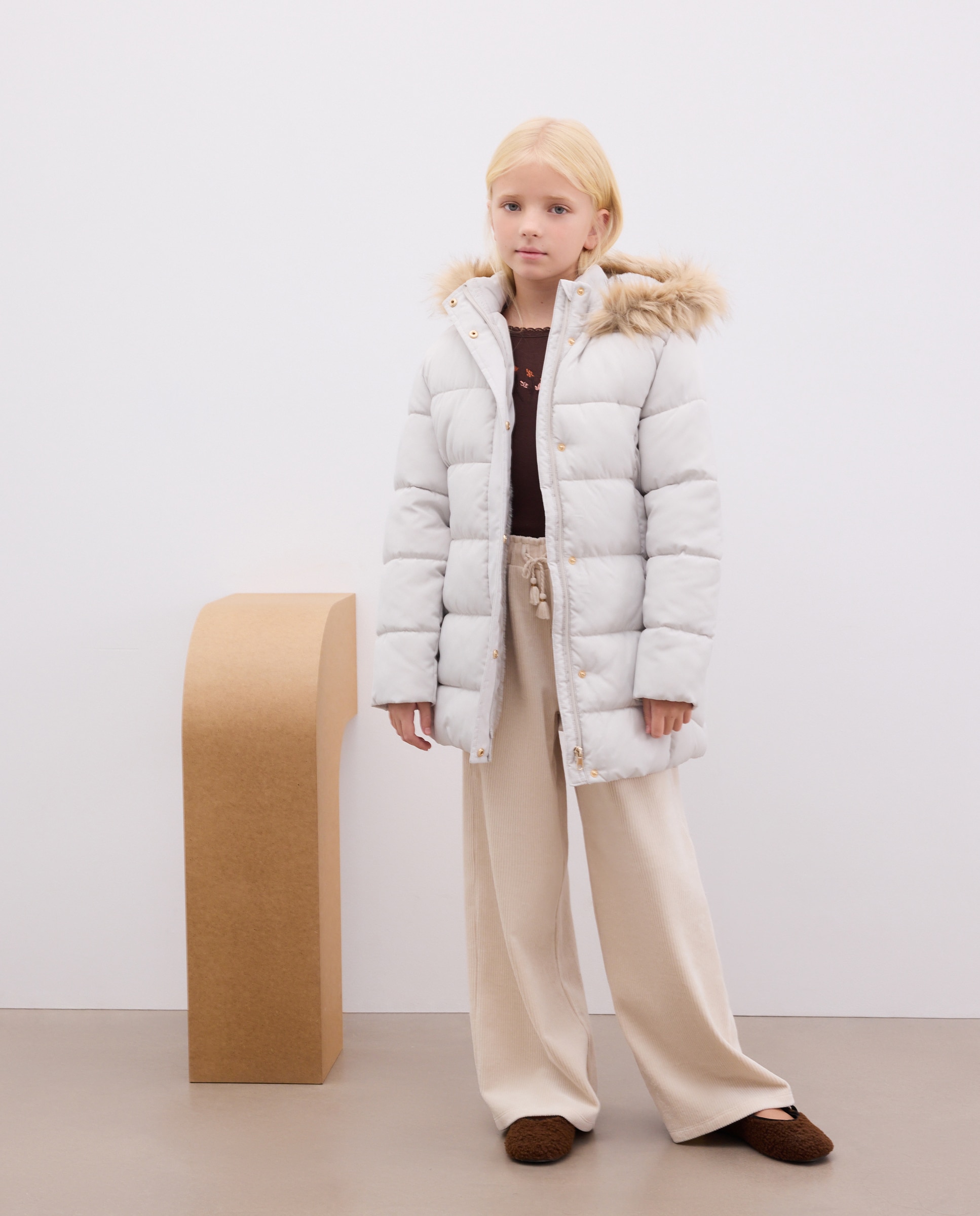 Imagen 2 de Parka larga lisa con cinturón de niña - Kids El Corte Inglés - 120 Crudo 120 Crudo