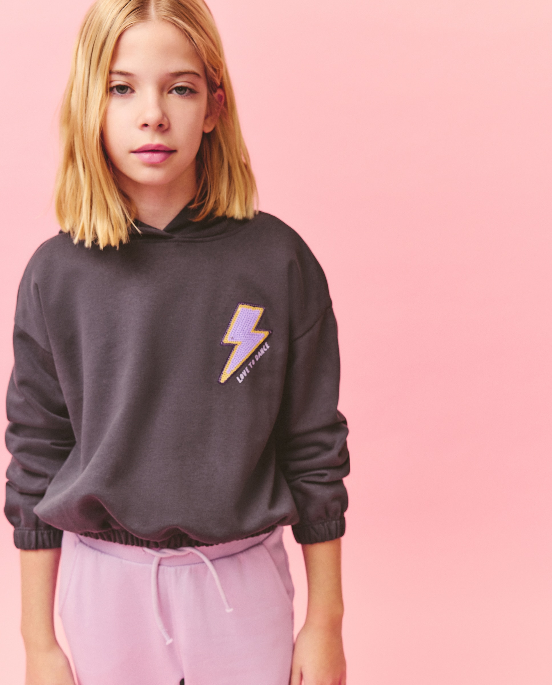 Imagem 0 de Sweatshirt com Capuz e Lantejoulas