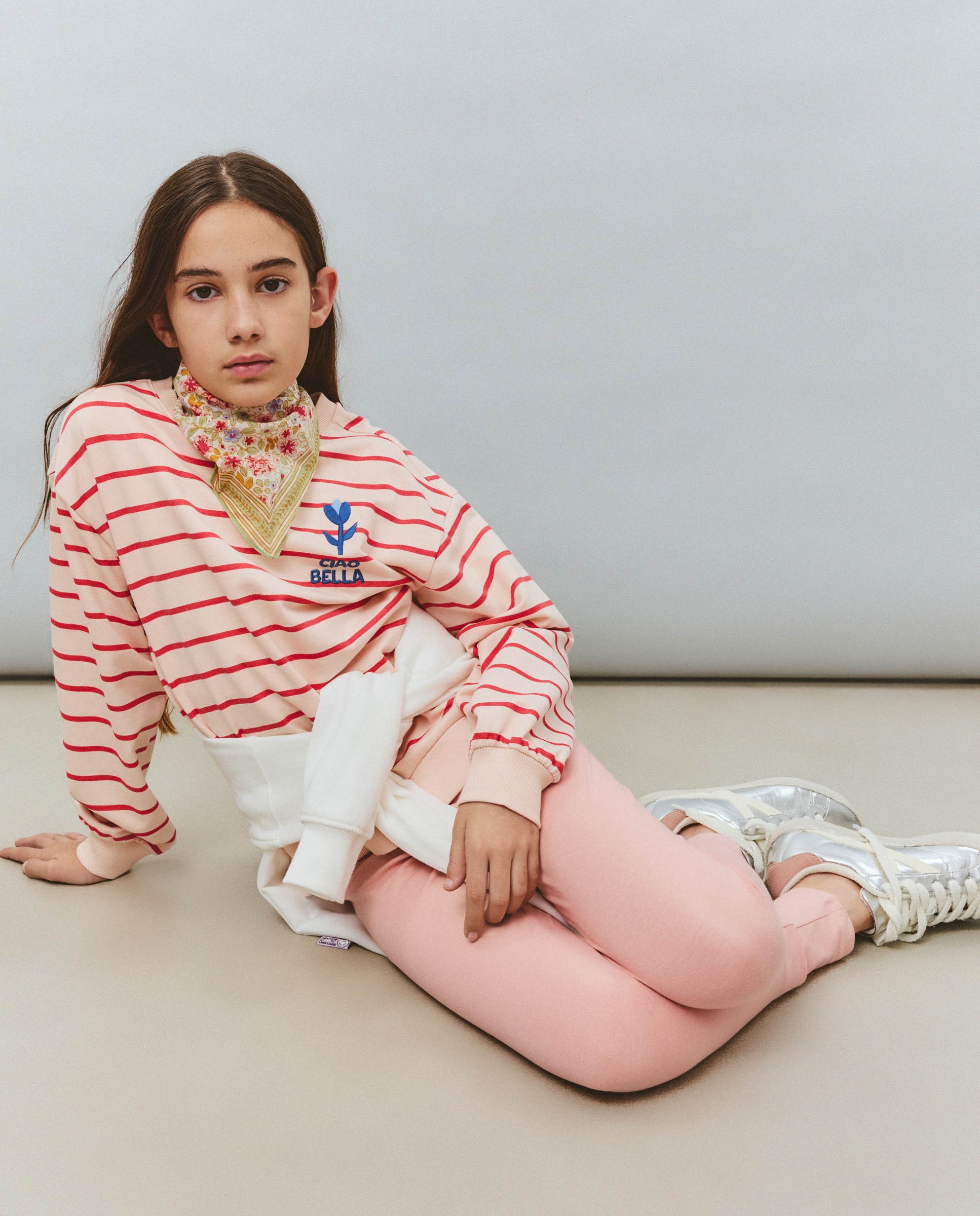 Imagem 0 de Sweatshirt às Riscas de Felpa Jacquard com Decote Redondo e Bordado Lateral