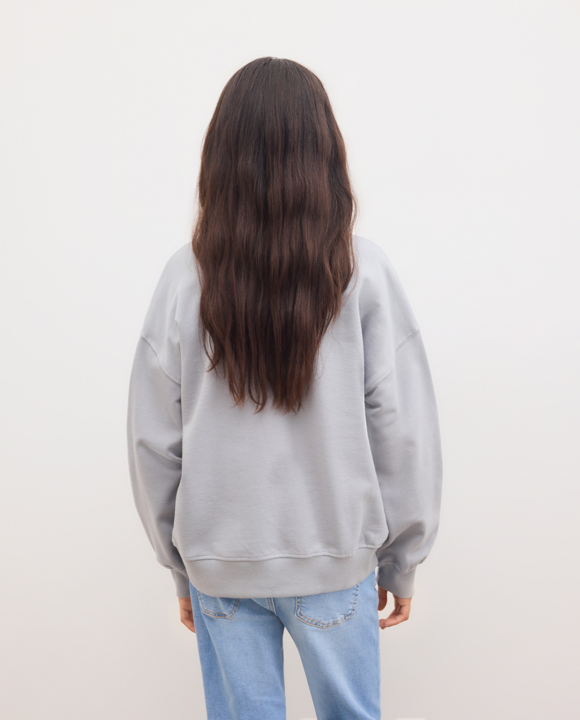 Sweatshirt com Decote Redondo e Estampado Posicional de Fantasia Lilo&Stitch Kids El Corte Inglés Cinzento-3