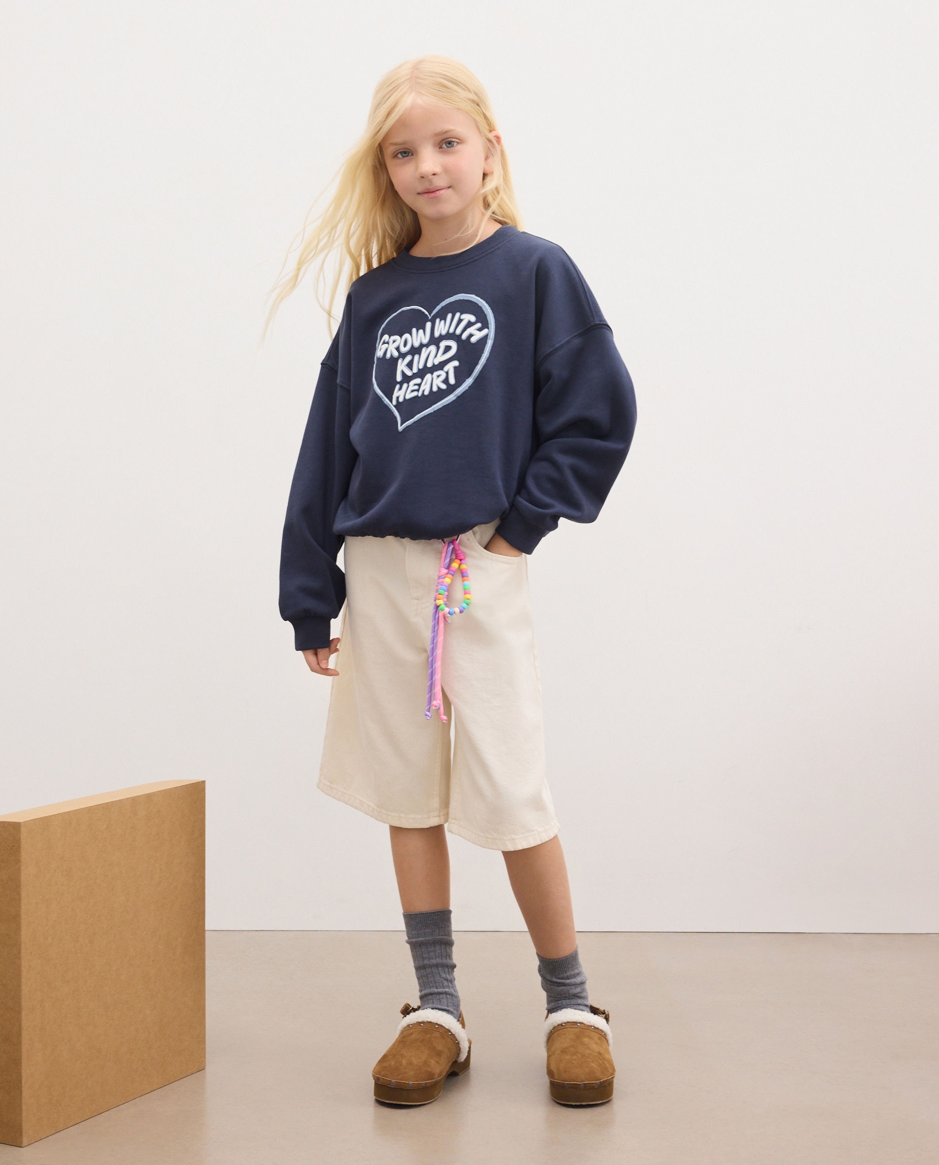 Sudadera felpa cuello caja básica con posicional puff print "corazón" de niña - Kids El Corte Inglés - Azul marino Azul marino-1