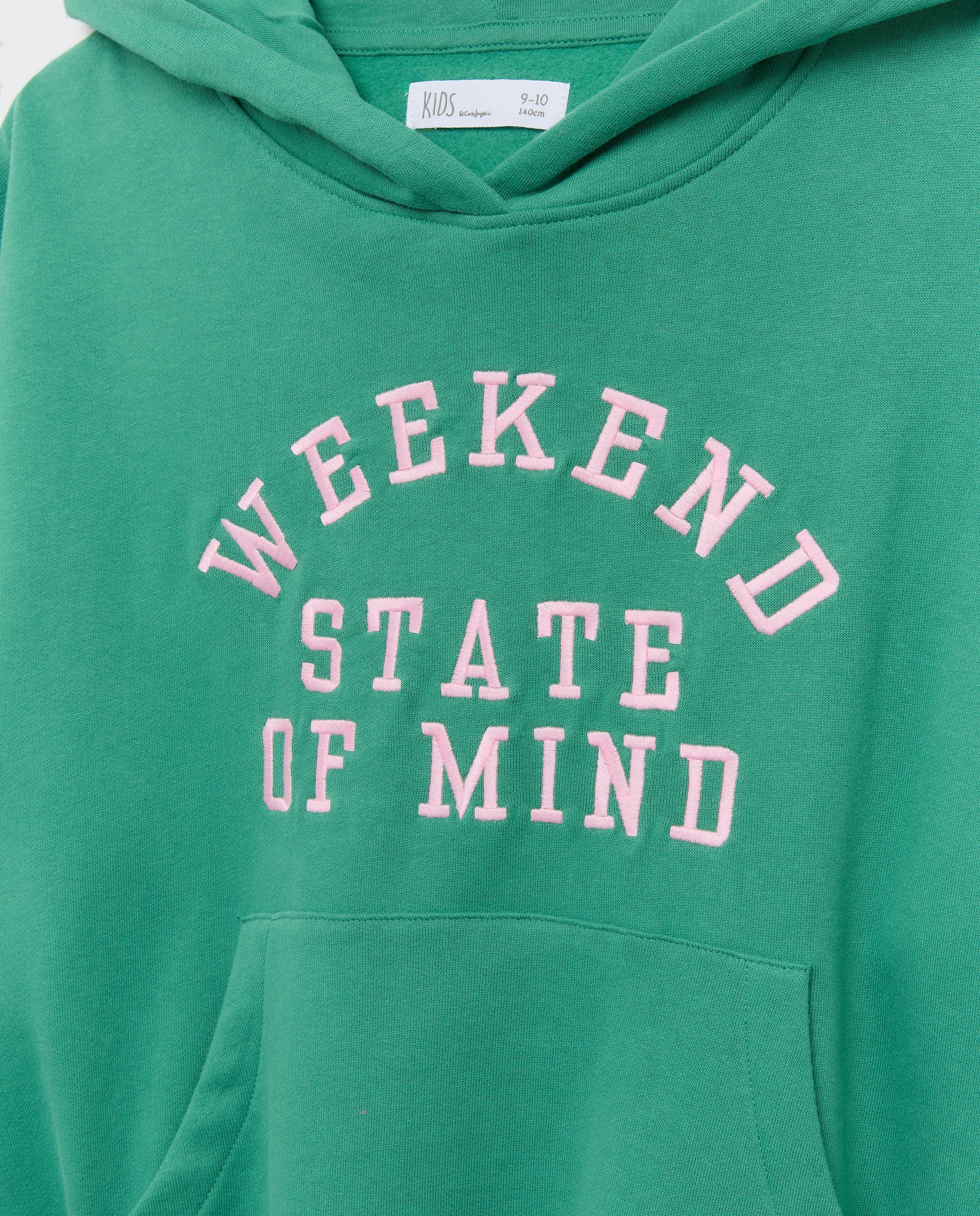 Sweatshirt Fechada com Capuz Oversize e com Estampado Posicional Varsity Bordado Verde-6