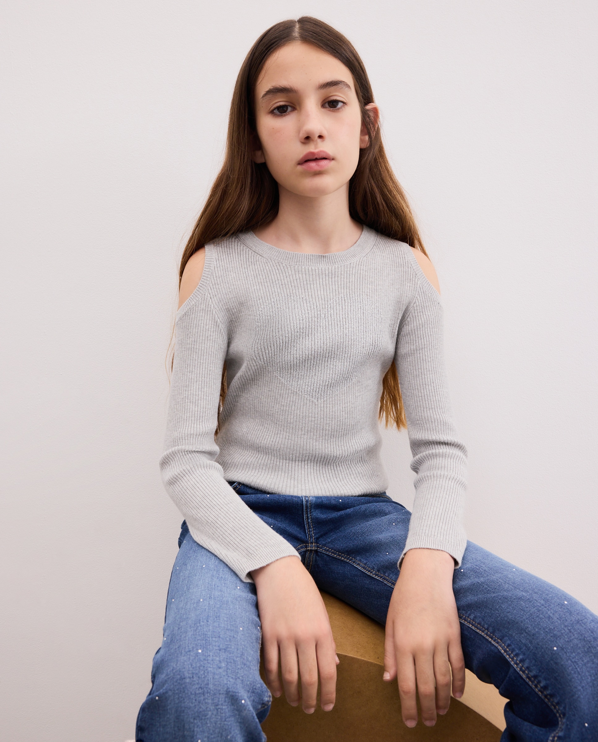 Imagem 0 de Camisola de Malha com Ombros Cut Out e Intársia com Estampado Posicional de Fantasia