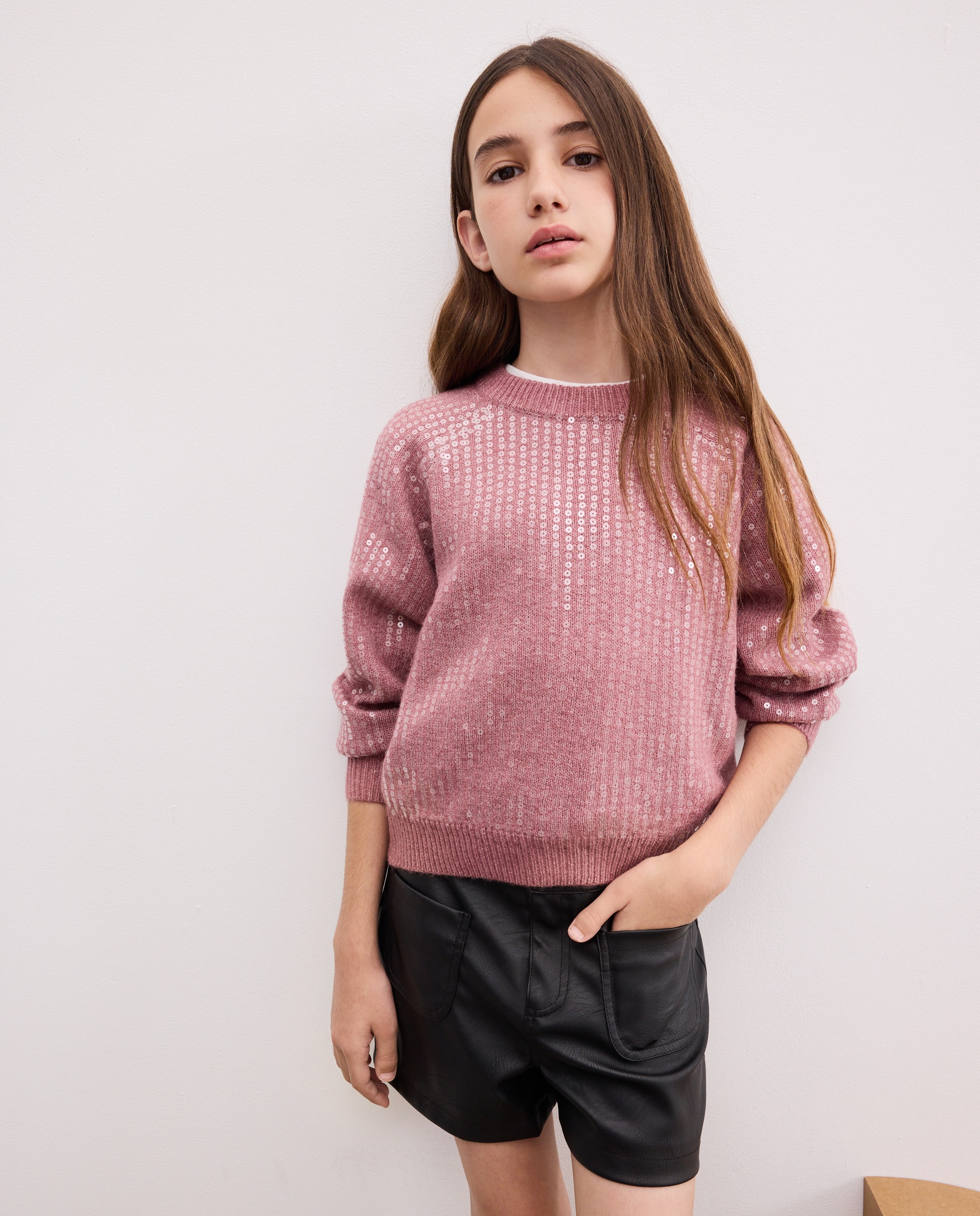 Imagem 0 de Camisola de Malha Lisa com Decote Redondo e Lantejoulas