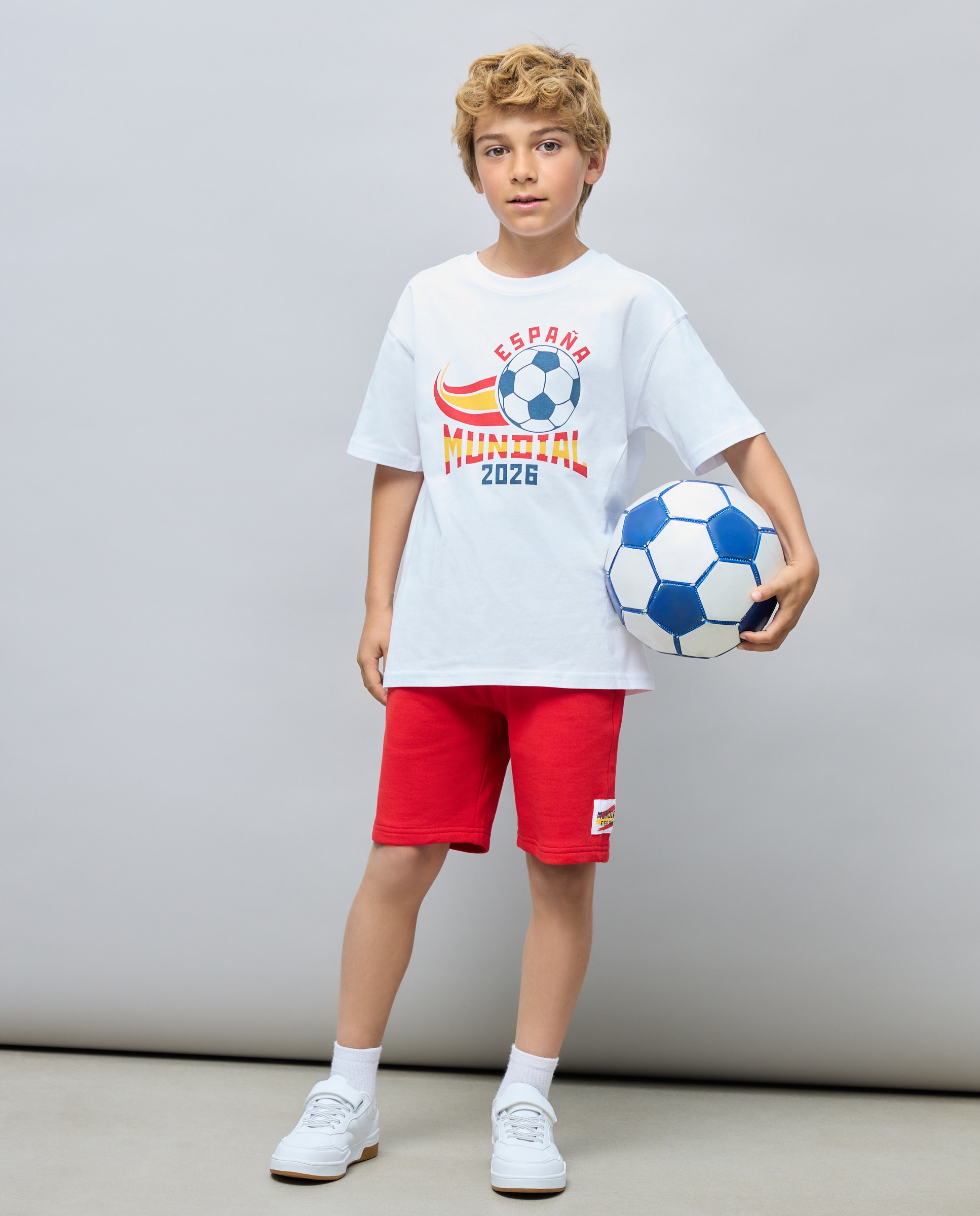 Imagen 0 de Bermuda felpa mundial para niño 600 Rojo