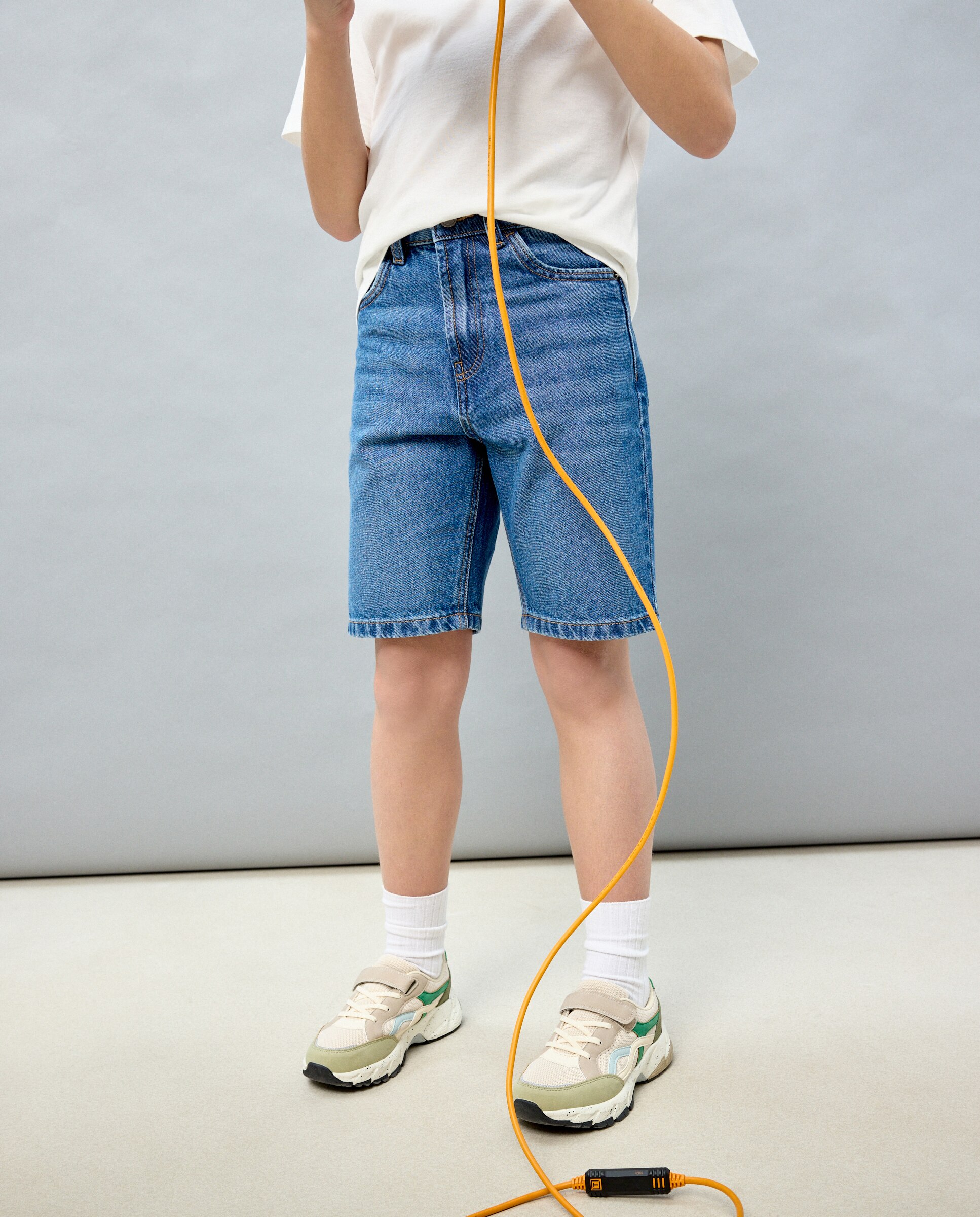 Bermuda denim liso de niño - Kids El Corte Inglés - Azul pálido Azul pálido-2